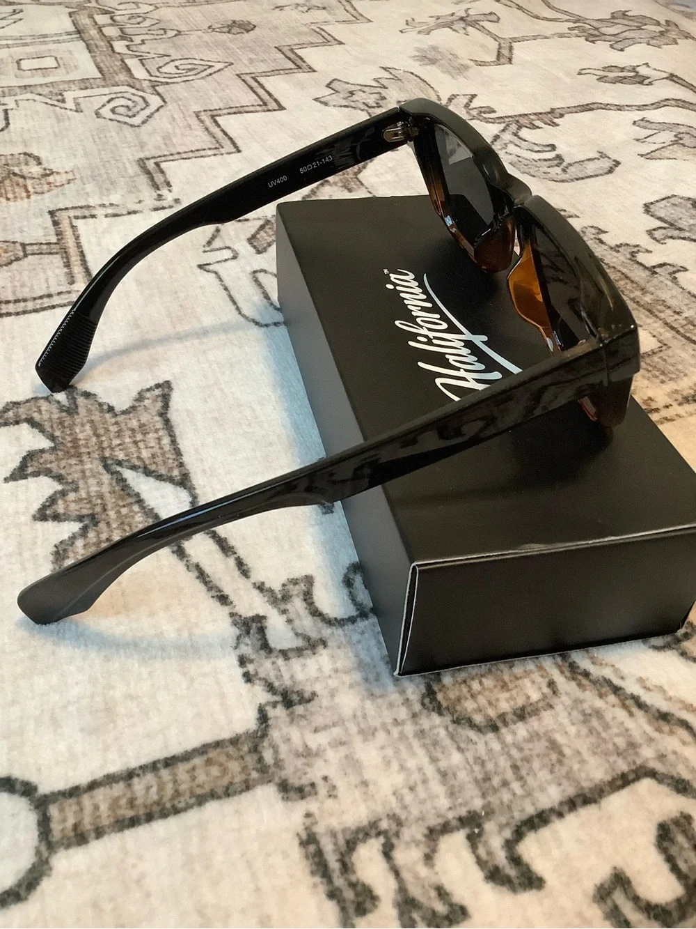 Halifornia nwot tortoiseshell